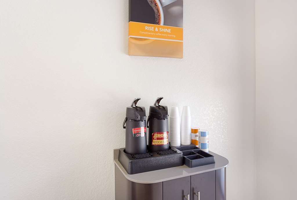 Motel 6-North Palm Springs, Ca - North Интерьер фото